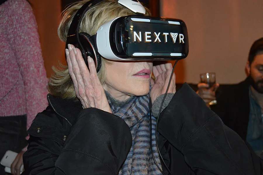 See Jane Fonda react to trying VR for the first time, at a sushi restaurant