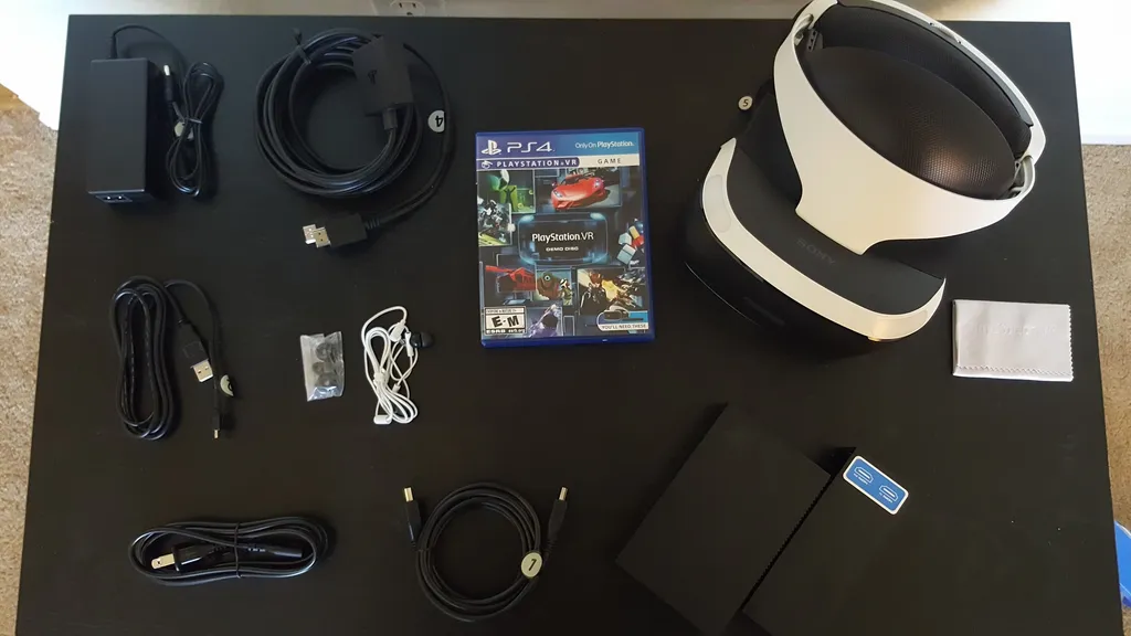 PlayStation VR Unboxing: Here's What's Inside