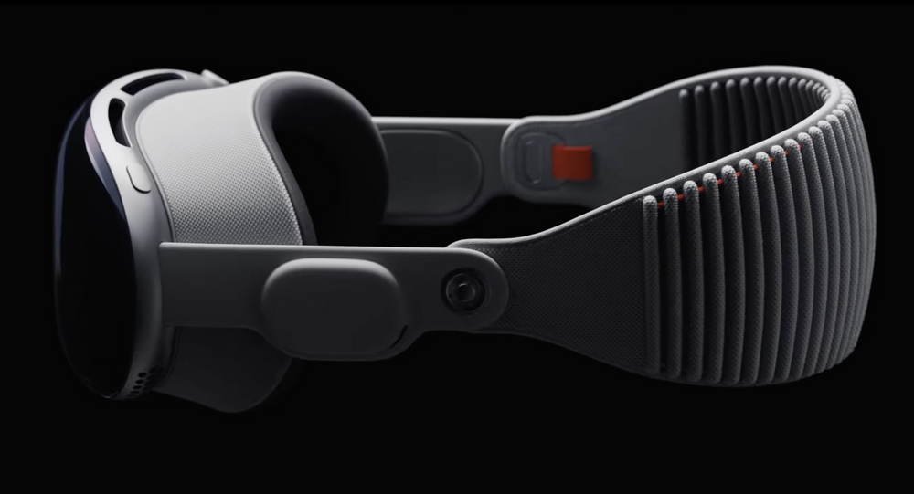 Apple Vision Pro AR/VR Headset Ships Early 2024 For $3500