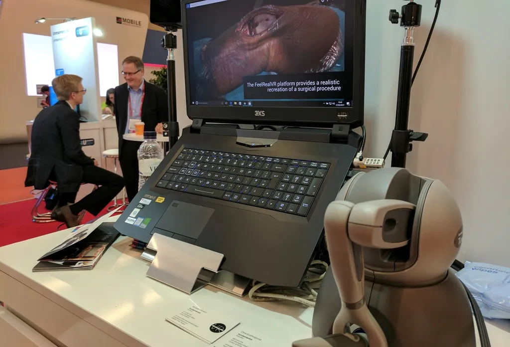 This VR Surgery Demo Had The Most Disgustingly Realistic Haptics I've Felt