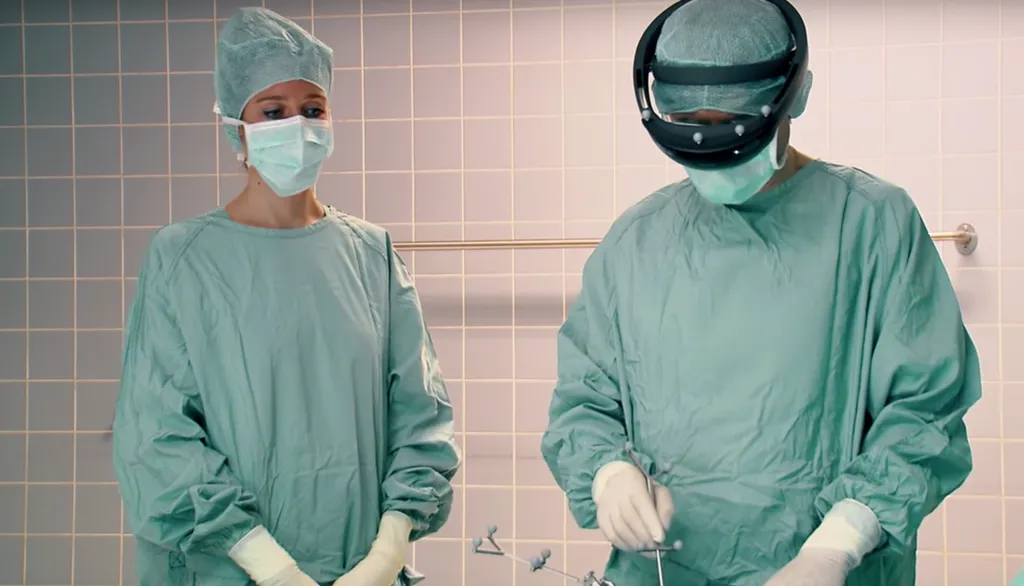 Berlin Company Is Using AR With HoloLens To Improve Surgical Procedures