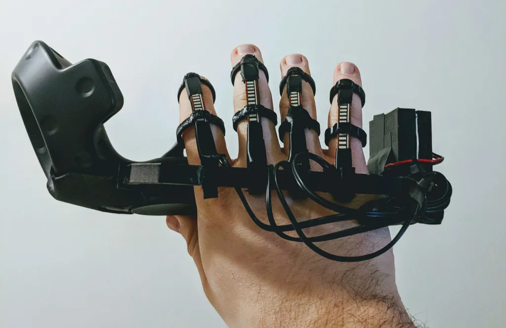 Homemade Knuckles-Like Controller Could Be Open-Sourced