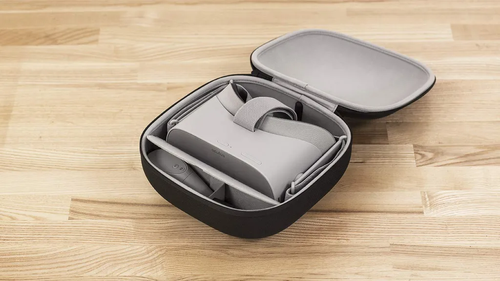 Oculus Is Now Shipping An Official Carrying Case for Go