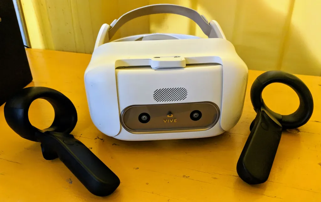 Hands-On Impressions With Vive Focus 6DoF Controllers Dev Kit