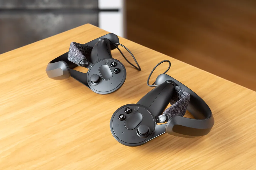 Valve Shipping New Knuckles Controller Developer Kits 'In Quantity'