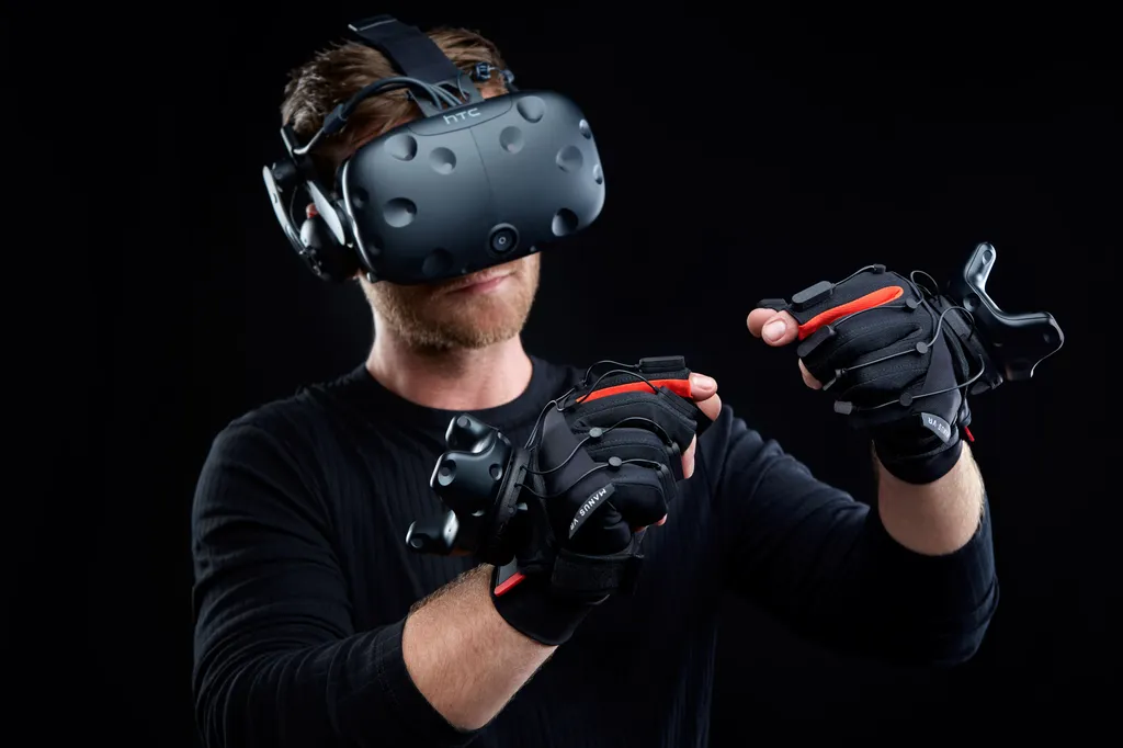 Manus VR Introduces New Prime Series With Haptic Feedback