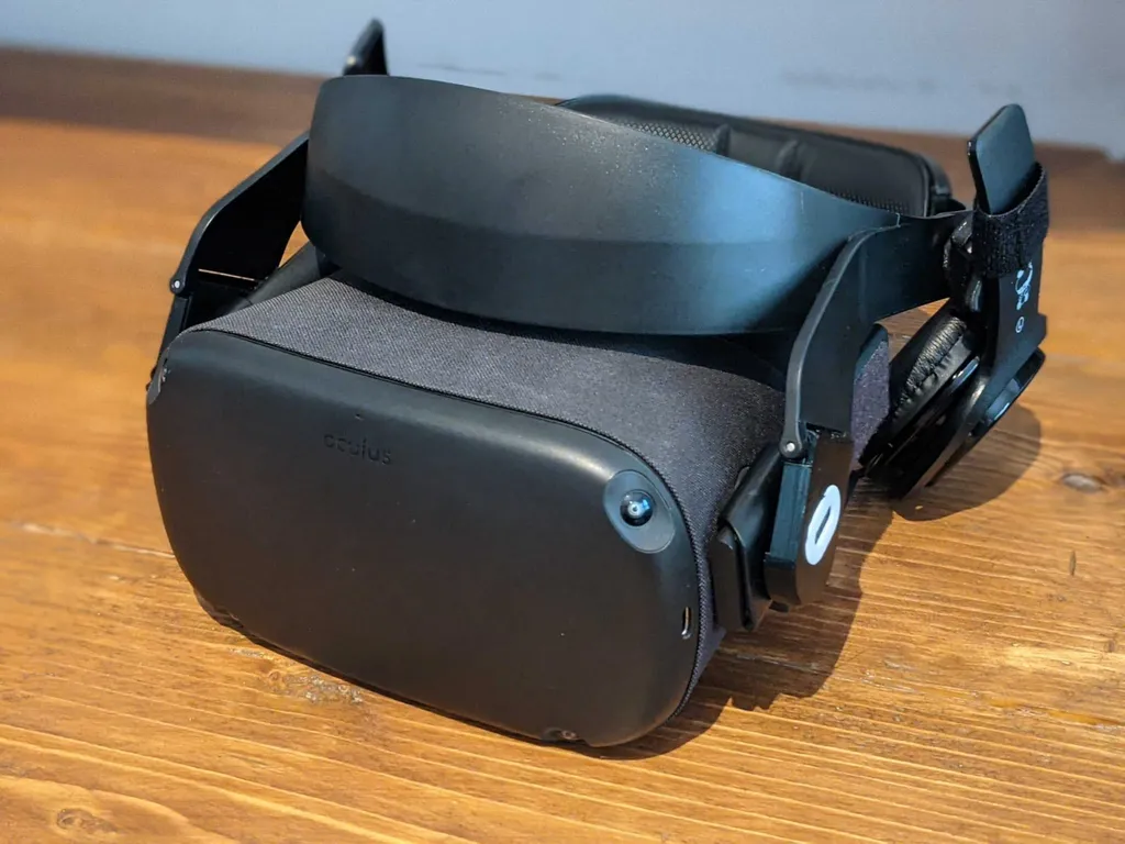 Oculus Quest Halo Strap Pro Review: A Cozy, If Cheaper Fit